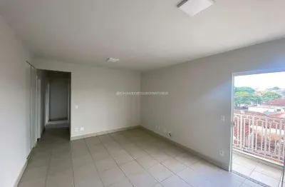 Apartamento à venda, 3 quartos, 1 suíte e 2 vagas de garagem, com armários planejados, pronto para morar! Próximo ao Jornal da Manhã.