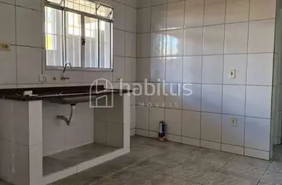 Casa com 2 quartos para alugar na Rua dos Ciprestes, --, Jardim Irene, Santo André por R$ 2.000