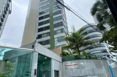 Beira-mar de boa viagem! 260m² e 4 suítes no luxo e lazer completo de um condomínio fechado.