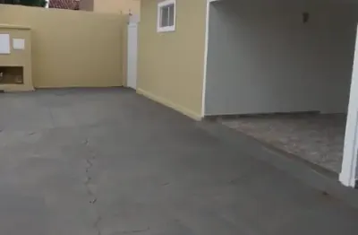 Casa com 3 quartos para alugar no Planalto, Araçatuba 