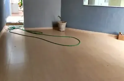 Linda casa.  bairro são joaquim.  excelente localização. toda climatizada.