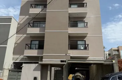 Lindo apartamento à venda com elevador, 03 quartos e 02 vagas de garagem