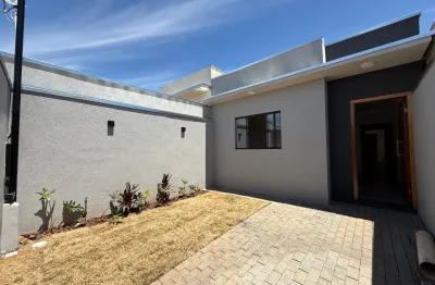 Casa à venda na Rua Tenente Antenor Rezende, 27, Parque Real, Pouso Alegre