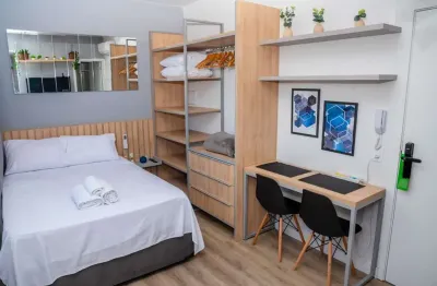 Kitnet / stúdio para alugar na rua guilherme pugsley, 2157, água verde, curitiba, 21 m2 por r$ 2.300
