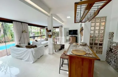 Casa com 3 dormitórios (3 suítes)  à venda, 242m² - jurerê internacional - florianópolis/sc