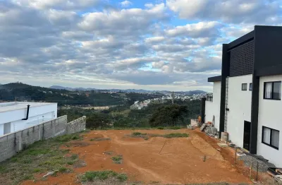 Terreno em condomínio fechado à venda na Rua Professor Virgílio Pereira da Silva, 460, São Pedro, Juiz de Fora