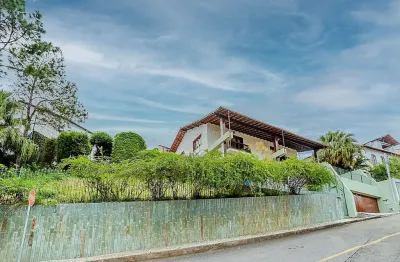 Casa com 4 quartos à venda na Rua Doutor José Hermógenes Dutra, 15, Cidade Jardim, Juiz de Fora