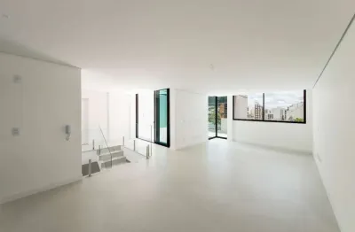 Cobertura duplex nova com 4 quartos ano alto dos passos para venda