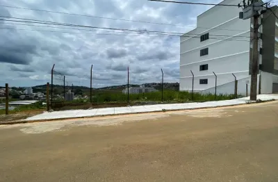 Terreno à venda na Rua Arlete Bastos Magalhães, 10, Aeroporto, Juiz de Fora