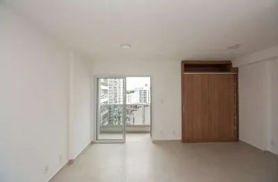 Studio planejado e com vista livre no centro para venda e locação