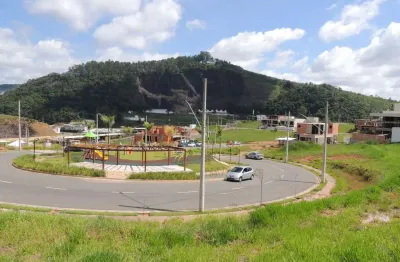 Terreno em condomínio fechado à venda na Rua Antares, 79, Salvaterra, Juiz de Fora