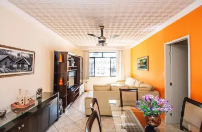 Um clássico bem iluminado e no centro de juiz de fora para venda