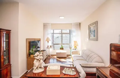 Apartamento com um ar clássico e confortável no centro da cidade para venda