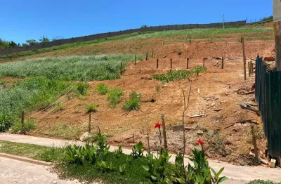 354 m² em aclive para você construir no estrela do lago para venda