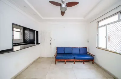 Um espaçoso apartamento bem localizado no morro da glória para venda