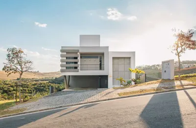 Marcante pela fachada e encantadora pelos ambientes para venda