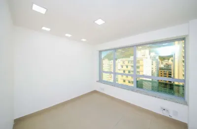 Sala para investir ou empreender na maior avenida da cidade para venda