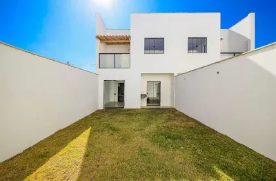Casa com quintal e 3 suítes, ideal para ter mais espaço para venda