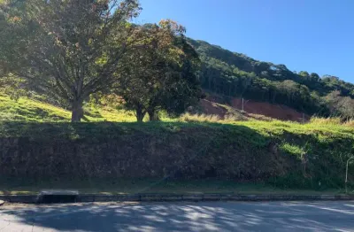 Terreno com potencial construtivo entre o são pedro e marilândia para venda