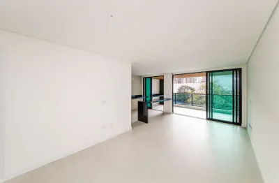 Pronto para morar no alto dos passos ao lado do hortifruti, disponível para venda