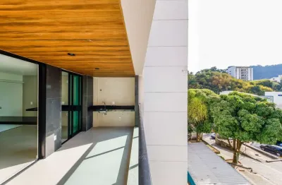 Uma ampla varanda gourmet e 3 quartos com suíte para venda no alto dos passos