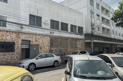 Barracão / Galpão / Depósito para alugar na Rua José Calil Ahouagi, 580, Centro, Juiz de Fora