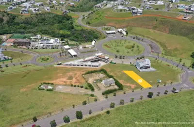 Terreno com topografia plana na entrada do alphaville para venda