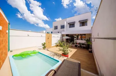 Casa duplex, com lazer para a família no aeroporto para venda