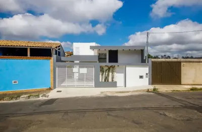 Casa com 3 quartos à venda na Rua Edmundo Schmidt, 3, São Pedro, Juiz de Fora