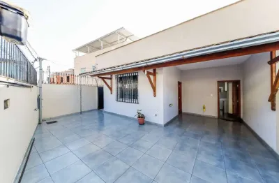 Casa com 3 quartos à venda na Rua Alecsander Alves, 10, Nossa Senhora de Fátima, Juiz de Fora