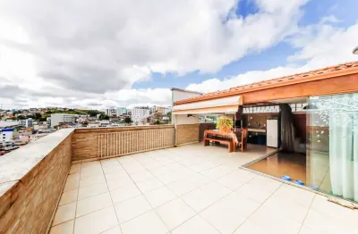 Cobertura com 2 quartos, duplex e com espaço gourmet para venda