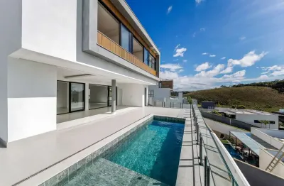 Casa em condomínio fechado com 4 quartos à venda na Rua Ibiá, 17, São Pedro, Juiz de Fora