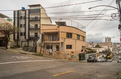 Casa com 4 quartos à venda na Rua Isabel Bastos, 4, Alto dos Passos, Juiz de Fora