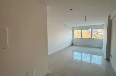 Sala comercial à venda na Rua Ataliba de Barros, 182, São Mateus, Juiz de Fora