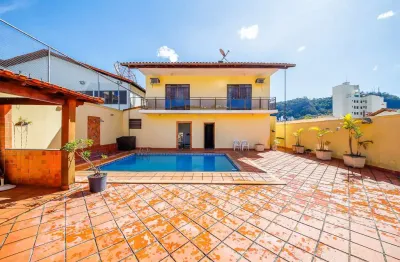 Casa com 4 quartos à venda na Rua José Maria Mendes, 35, São Mateus, Juiz de Fora