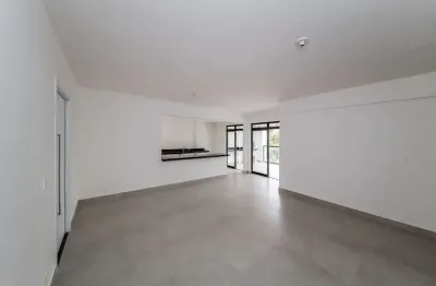 Um 3 suítes com varanda gourmet e 2 vagas no estrela sul para venda