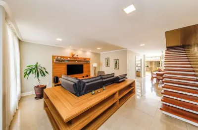 Casa com 3 quartos à venda na Rua Francisco Baptista de Oliveira, 562, Aeroporto, Juiz de Fora