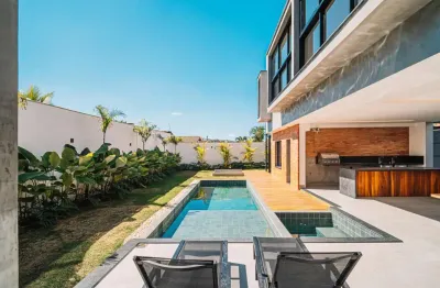 Casa em condomínio fechado com 4 quartos à venda na Rua Deputado Lahyr Tostes, 405, Spina Ville II, Juiz de Fora