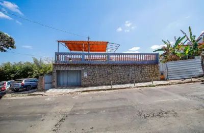 Casa com 3 quartos à venda na Rua Pedro Gonçalves de Oliveira, 245, Bom Pastor, Juiz de Fora