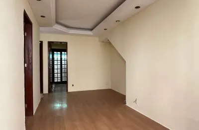 Apartamento com área externa e pertinho do centro para venda