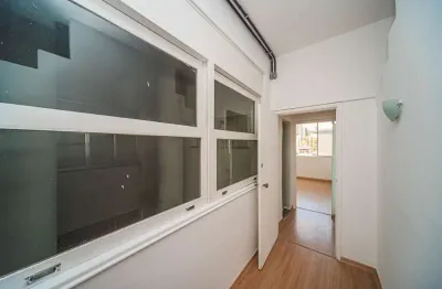 Sala comercial para alugar na Rua Halfeld, 414, Centro, Juiz de Fora