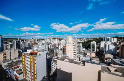 Cobertura linear com vista privilegiada do centro para venda