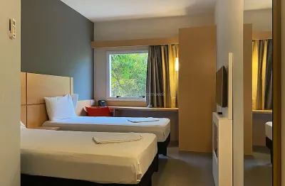 Casa comercial à venda na Avenida Deusdedith Salgado, 2200, Teixeiras, Juiz de Fora