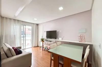 2 quartos com planejados e boa iluminação natural para venda