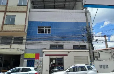 Casa comercial para alugar na Rua Santa Rita, 146, Centro, Juiz de Fora