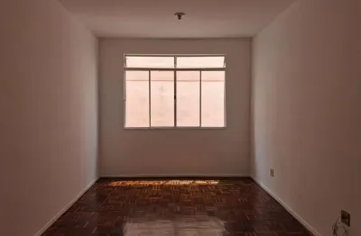 Apartamento com 3 quartos para alugar na Rua Vinte e Um de Abril, 117, São Mateus, Juiz de Fora