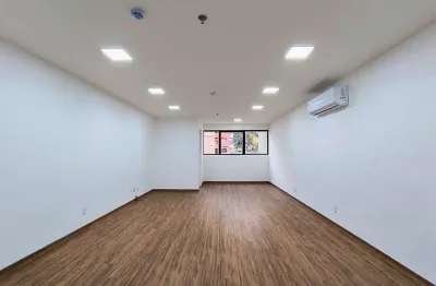 Sala comercial para alugar na Avenida Presidente Itamar Franco, 3840, São Mateus, Juiz de Fora
