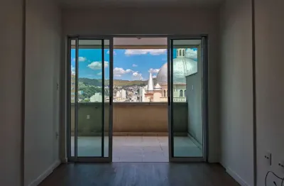 Apartamento 1 quarto com 2 áreas externas no centro para locação