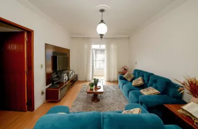 Cobertura com 4 quartos, terraço e 2 vagas no Santa Cecília para venda