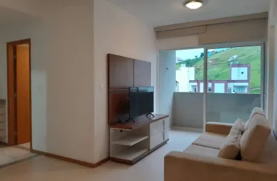 Quarto e sala mobiliado com varanda e vaga no Victoria Park para locação